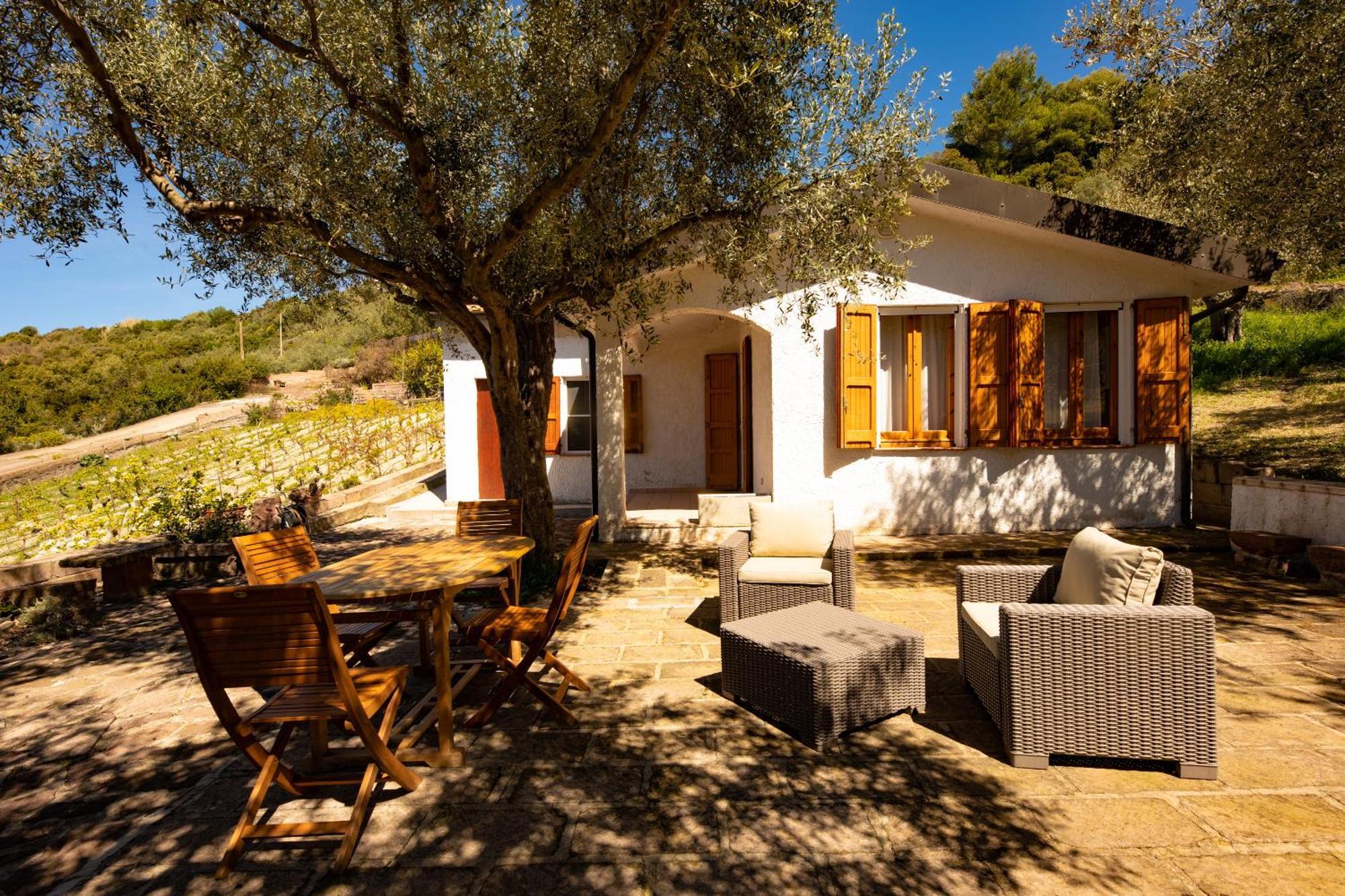 Welcomely - Badde Nuraghe Dimora Vista Mare Con Parcheggio Privato 마고마다스 외부 사진
