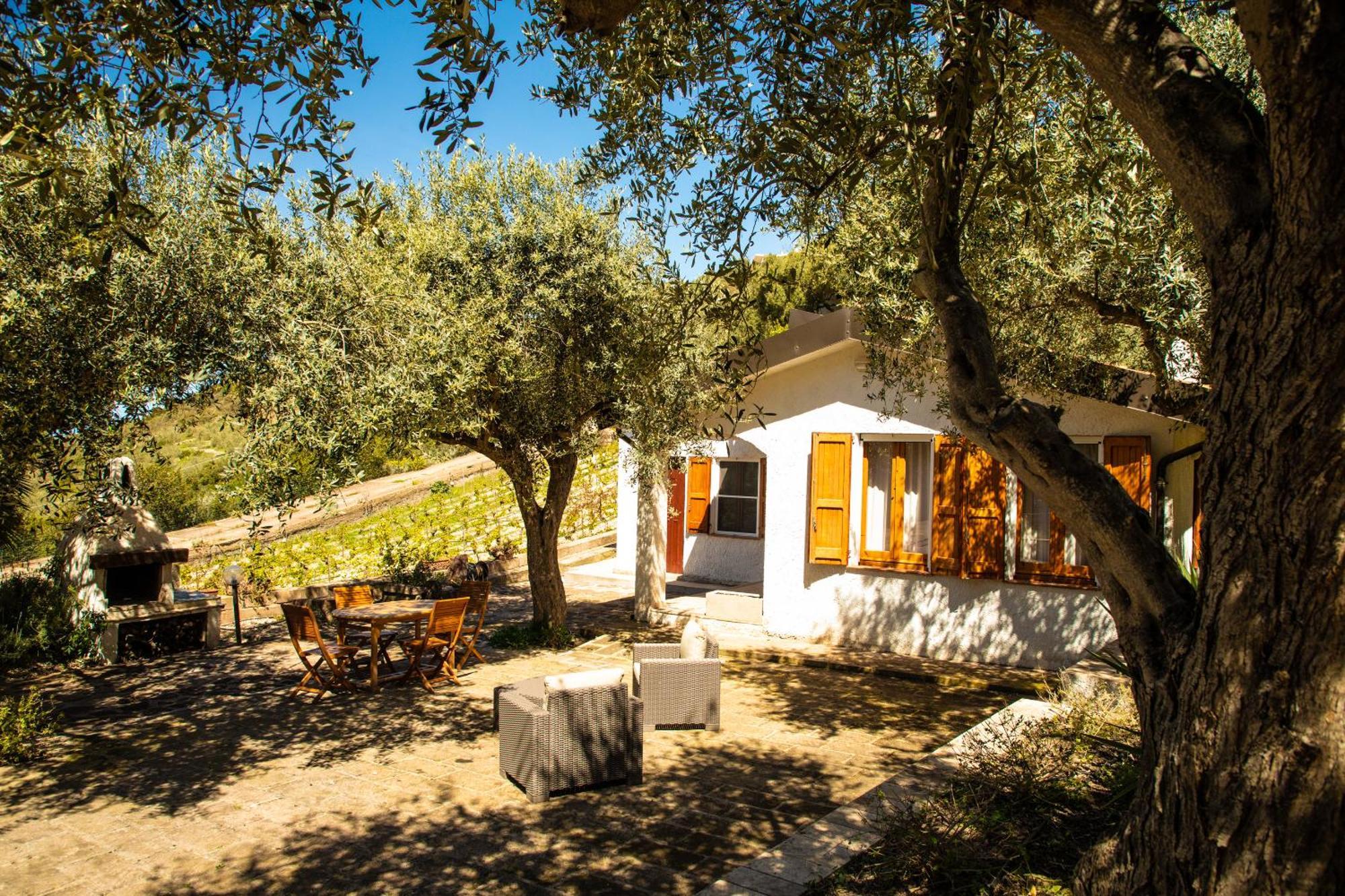 Welcomely - Badde Nuraghe Dimora Vista Mare Con Parcheggio Privato 마고마다스 외부 사진