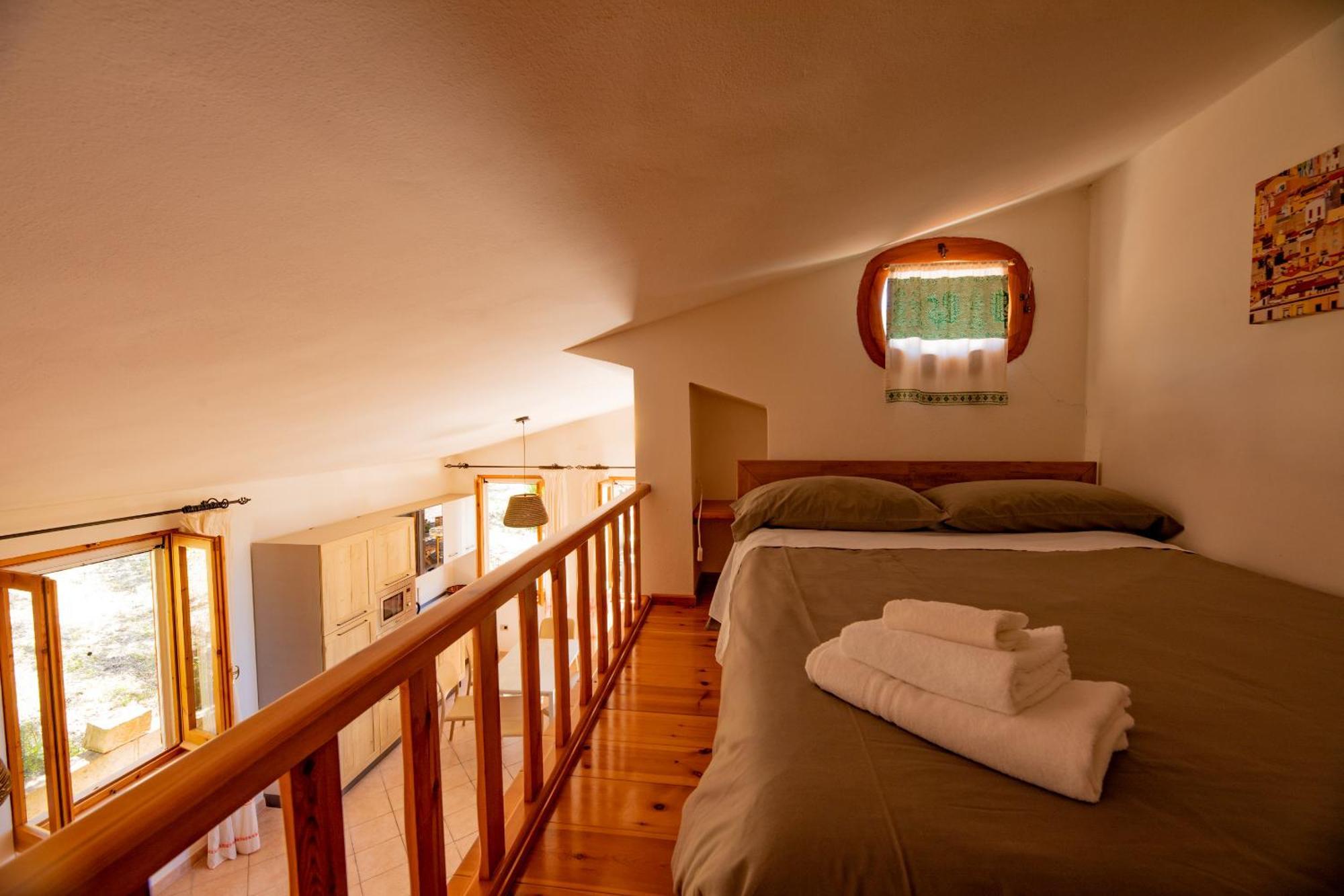 Welcomely - Badde Nuraghe Dimora Vista Mare Con Parcheggio Privato 마고마다스 외부 사진